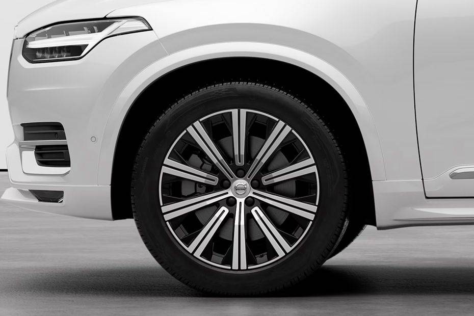 Wheel arch Image of XC90