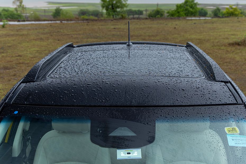 Carrier view Image of XUV 3XO