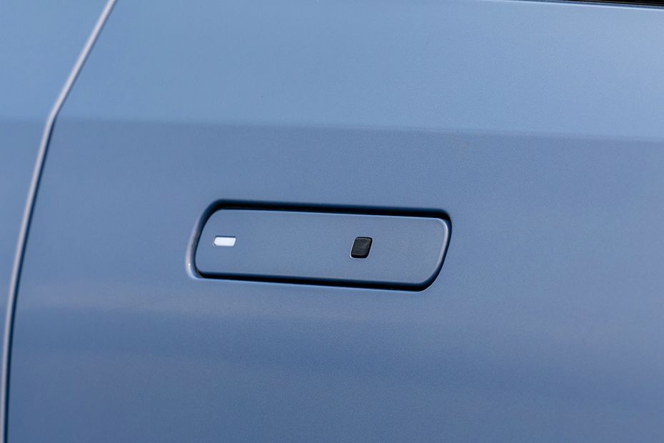 Door handles Image of Curvv EV