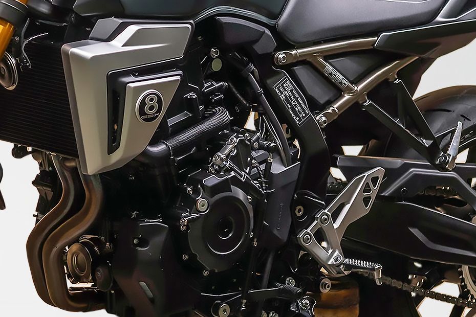 Engine of GSX-8T