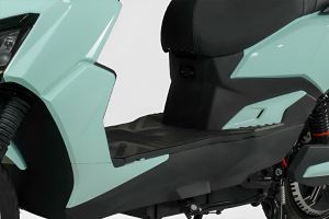 Foot Space View of Racer Neo