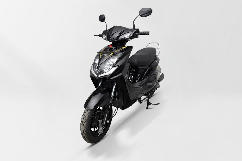 Front Left View of E-Trust 900
