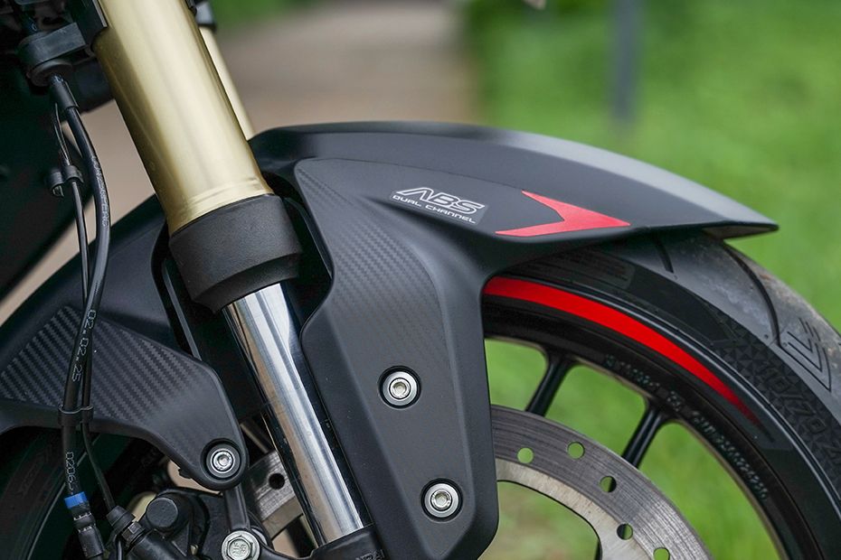 Front Mudguard & Suspension of Pulsar NS400Z