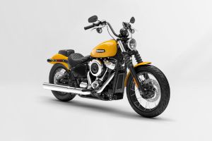 Front Right View of Street Bob