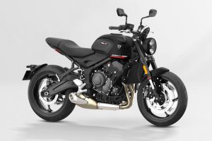 Front Right View of 2025 Trident 660