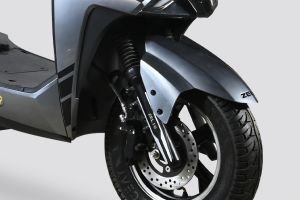 Front Suspension View of Gracy+