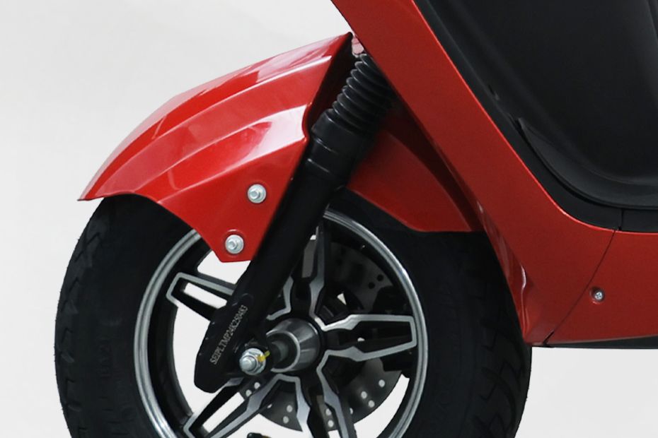 Front Suspension View of Plus