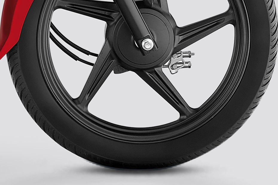 Front Tyre View of Shine 100 DX