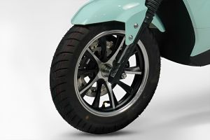 Front Tyre View of Racer Neo