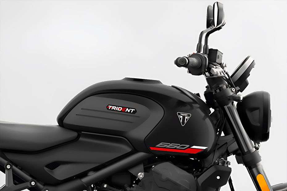 Fuel tank of 2025 Trident 660