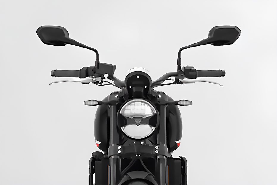 Head Light of 2025 Trident 660