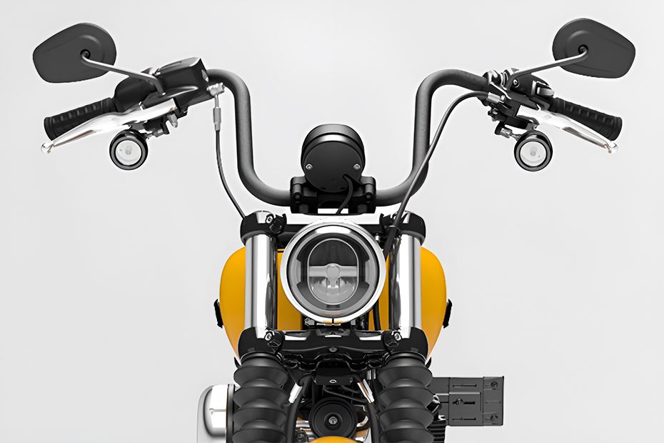 Head Light of Street Bob