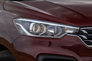 Headlamp Image of Ertiga