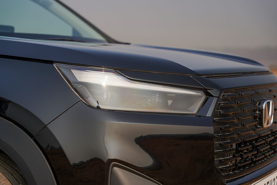 Headlamp Image of Elevate