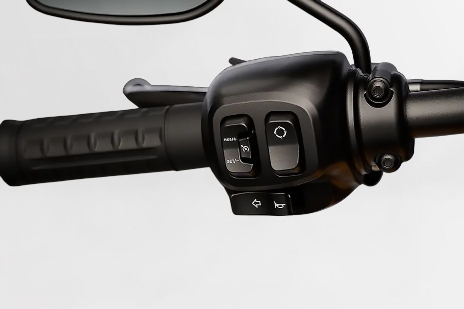 Indicator Controller of Street Bob