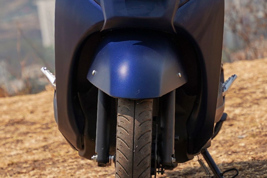 Leg Guard View of Access 125