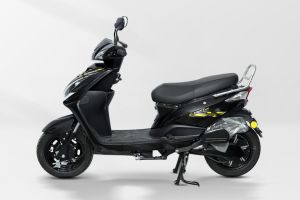 Left Side View of E-Trust 900
