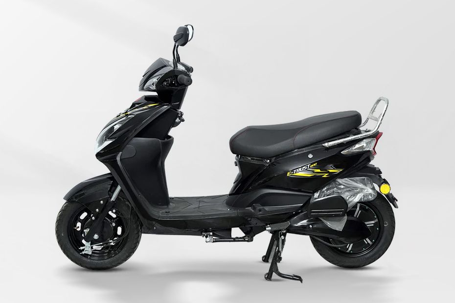 Left Side View of E-Trust 900
