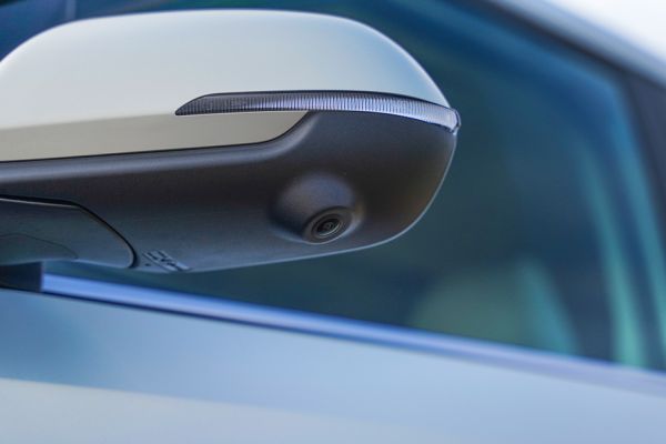 Kia Carens Clavis with 17-inch dual-tone alloy wheels