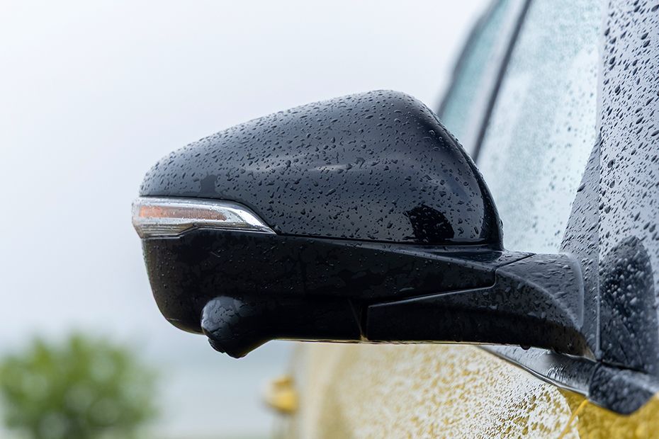 ORVM Image of XUV 3XO