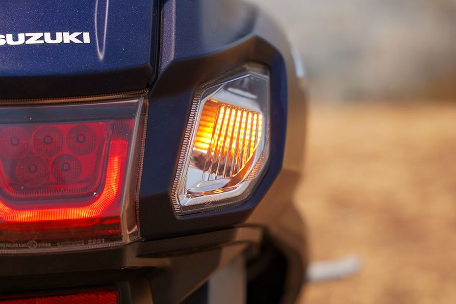 Rear Indicator View of Access 125