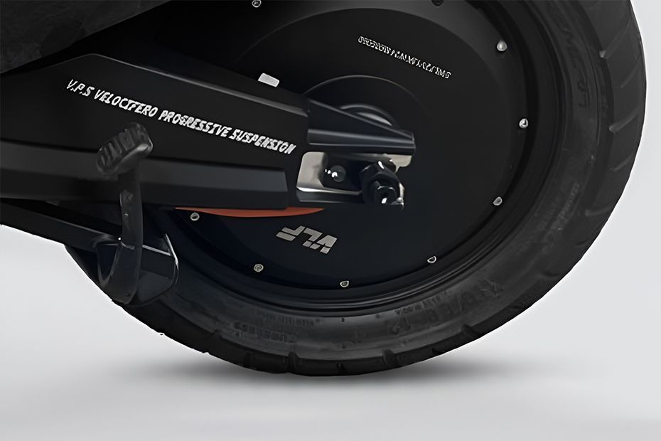 Rear Tyre View of Tennis 1500