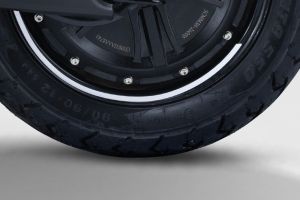 Rear Tyre View of Diplos Max