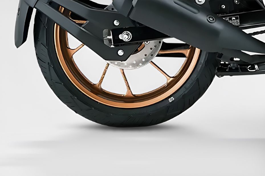 Rear Tyre View of FZ-X Hybrid