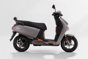 Right Side View of VX2