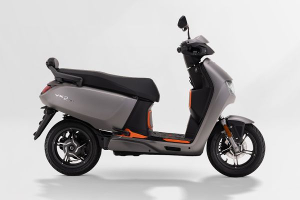 Right Side View of VX2