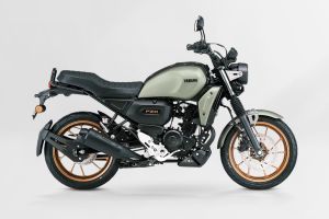 Right Side View of FZ-X Hybrid