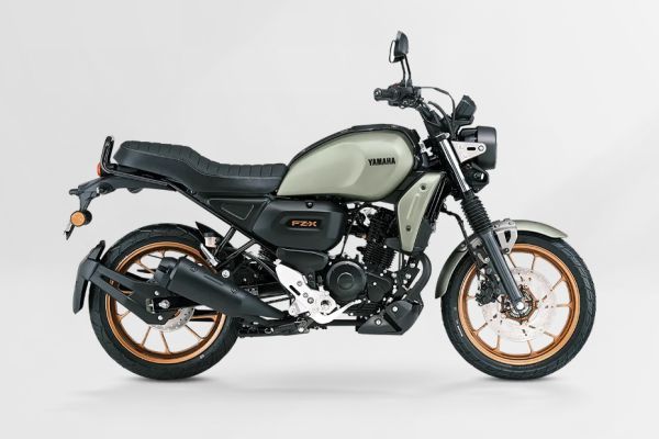 Right Side View of FZ-X Hybrid