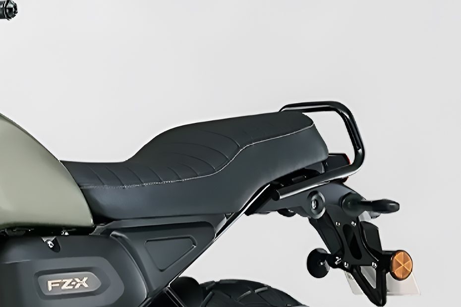Seat of FZ-X Hybrid