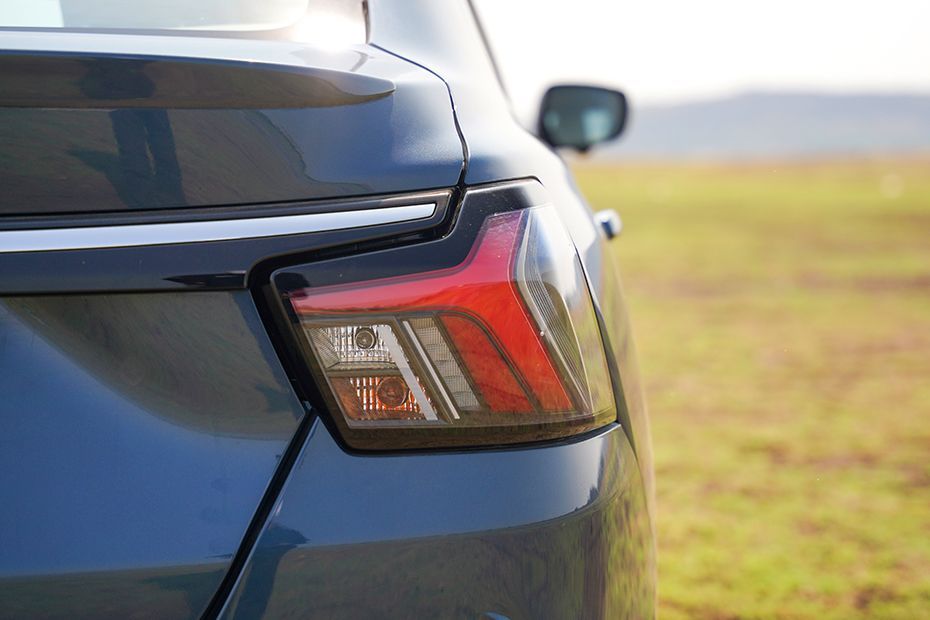 Tail lamp Image of Dzire