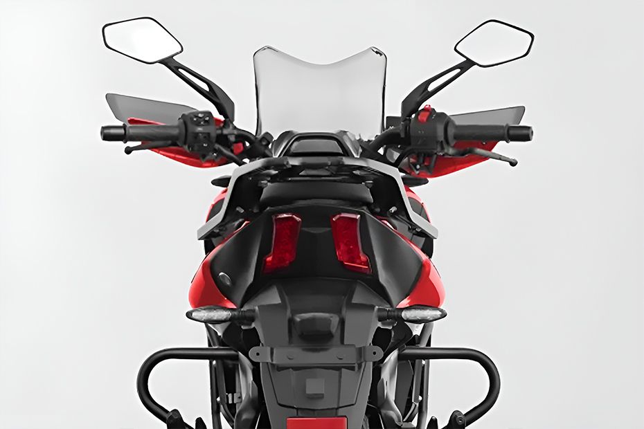 Tail Light of Dominar 400