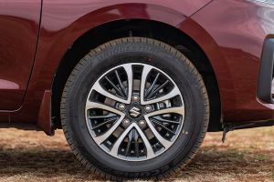 Wheel arch Image of Ertiga