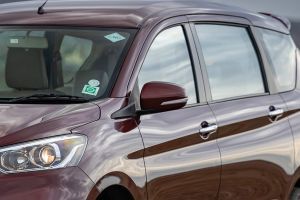 Windows line Image of Ertiga
