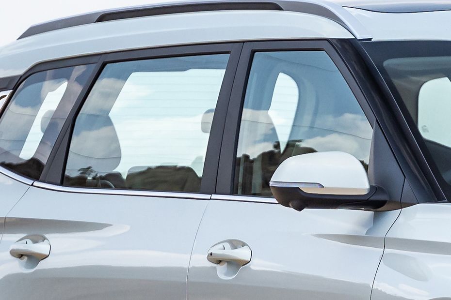 Windows line Image of Carens Clavis