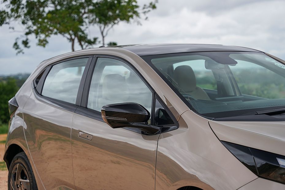 Windows line Image of Altroz