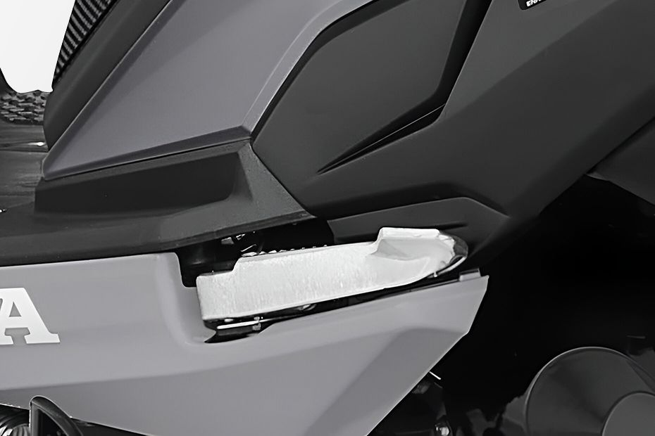 Foot Rest View of Dio 125