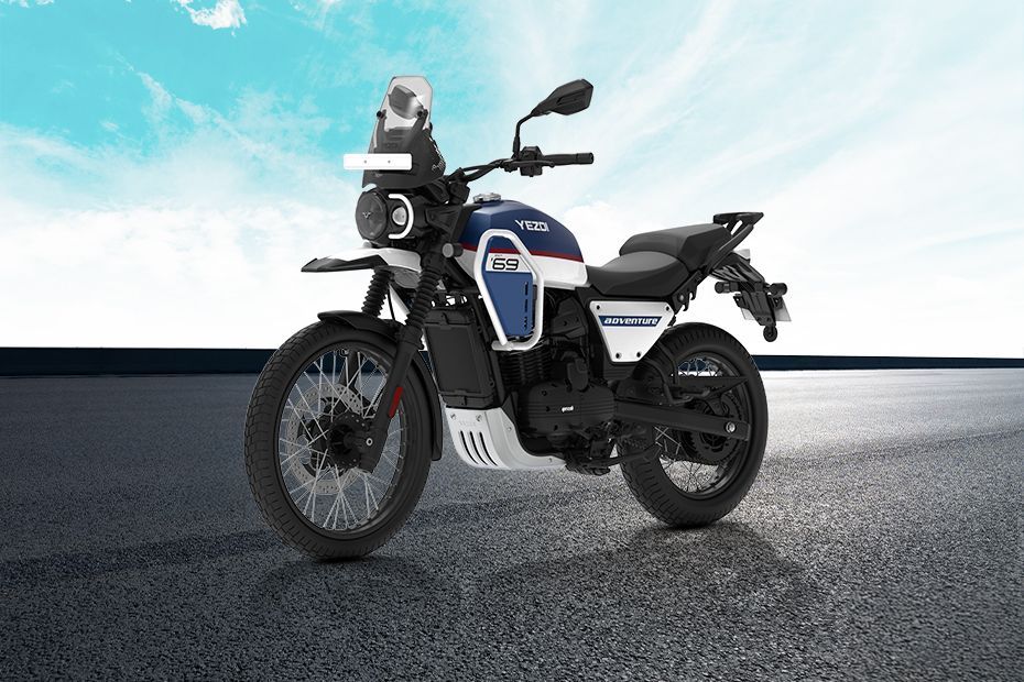 Front Left View of 2025 Adventure