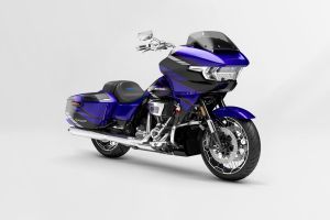 Front Right View of CVO Road Glide