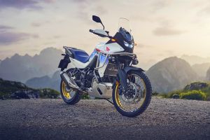 Front Right View of 2025 XL750 Transalp