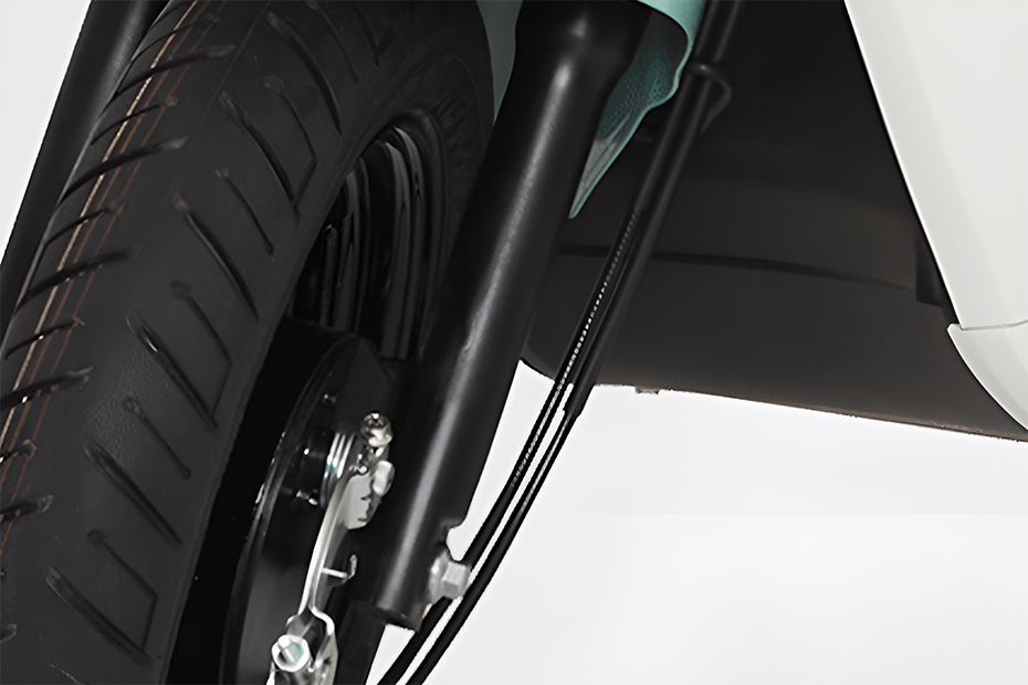 Front Suspension View of Max C12