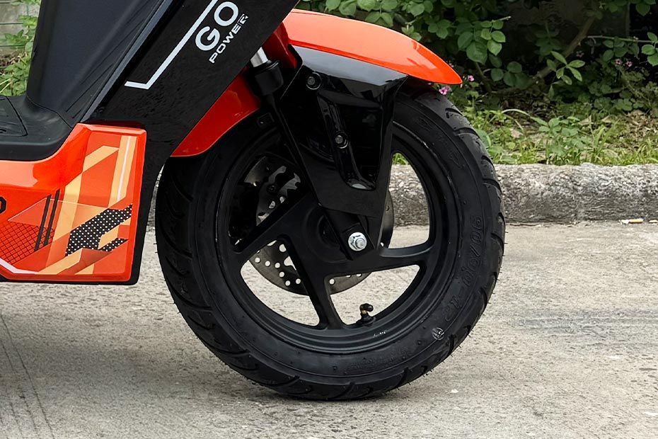Front Tyre View of Legender