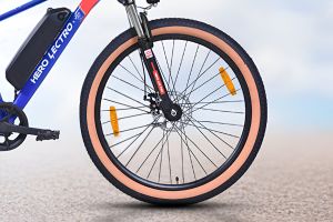 Front Suspension View of Y3