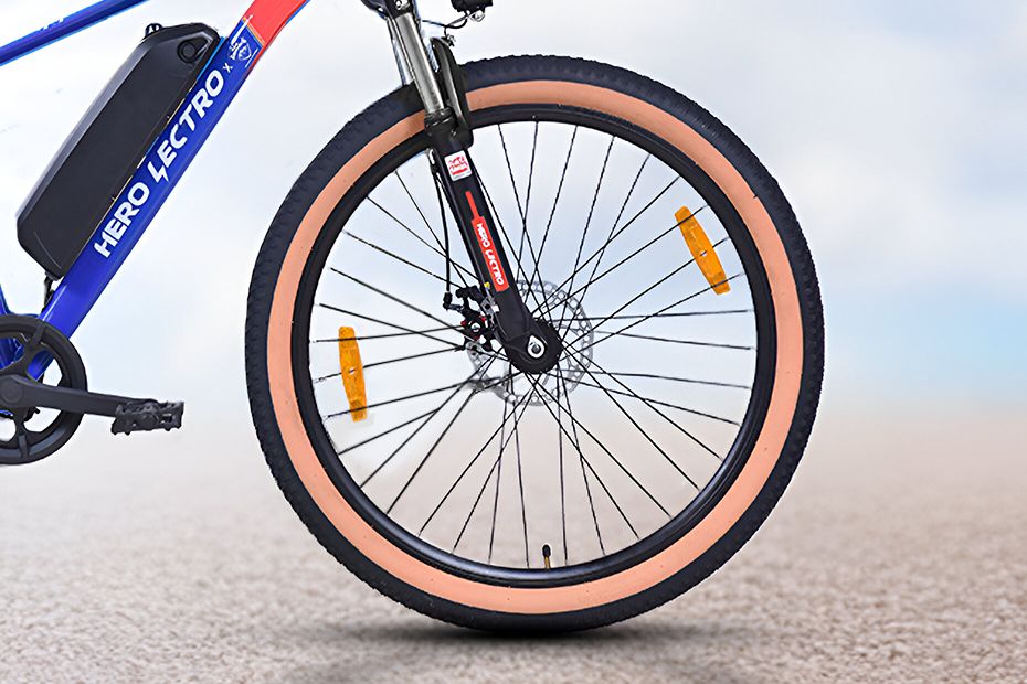 Front Suspension View of Y3