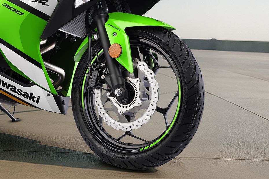 Front Tyre View of Ninja 300