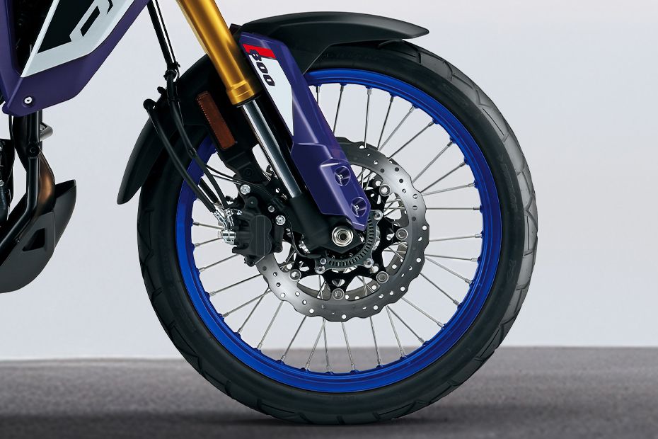 Front Tyre View of V-Strom 800 DE