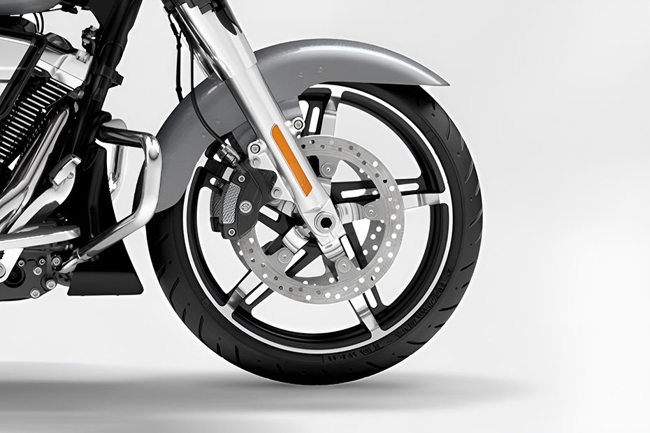 Front Tyre View of Street Glide